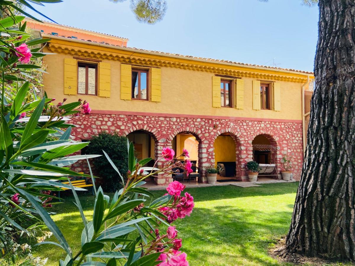 Les Arcades Le Lion D'Or Hotel Buis-les-Baronnies Kültér fotó
